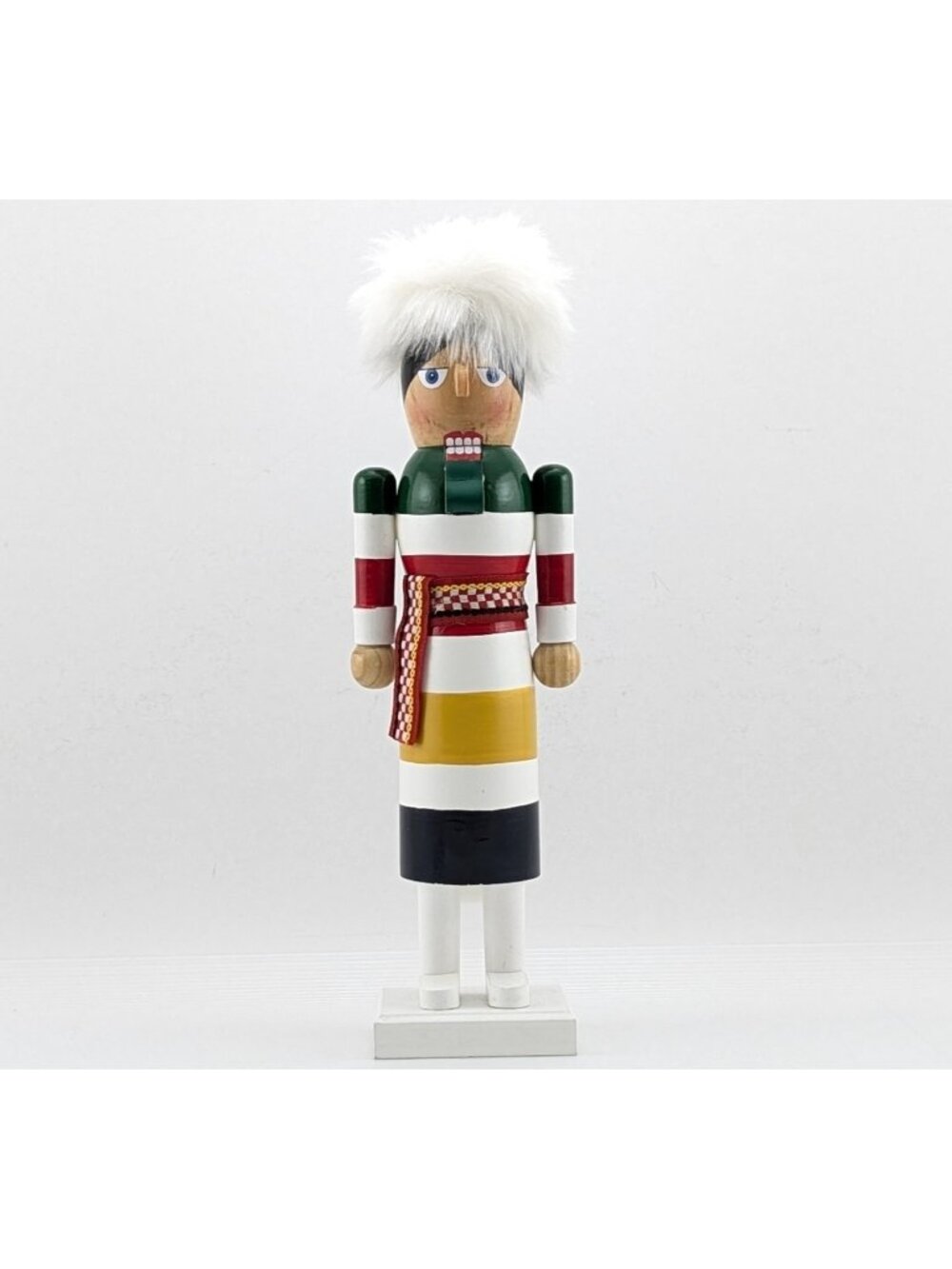 Hudson’s Bay La Baie D'Hudson Collection HBC 14" Merry Nutcracker Casse Noisette